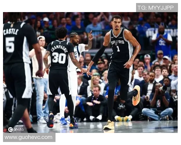 独行侠与马刺激战回顾2019年4月10日精彩瞬间与赛后分析