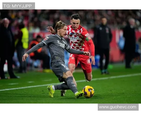 皇马迎战阿普尔期待精彩对决球迷热情高涨盼球队再创佳绩