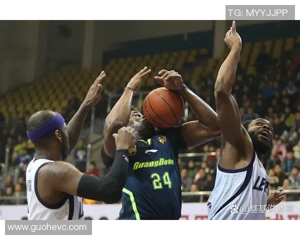 任骏飞引领球队奋勇拼搏展现篮球精神成就辉煌赛季新篇章